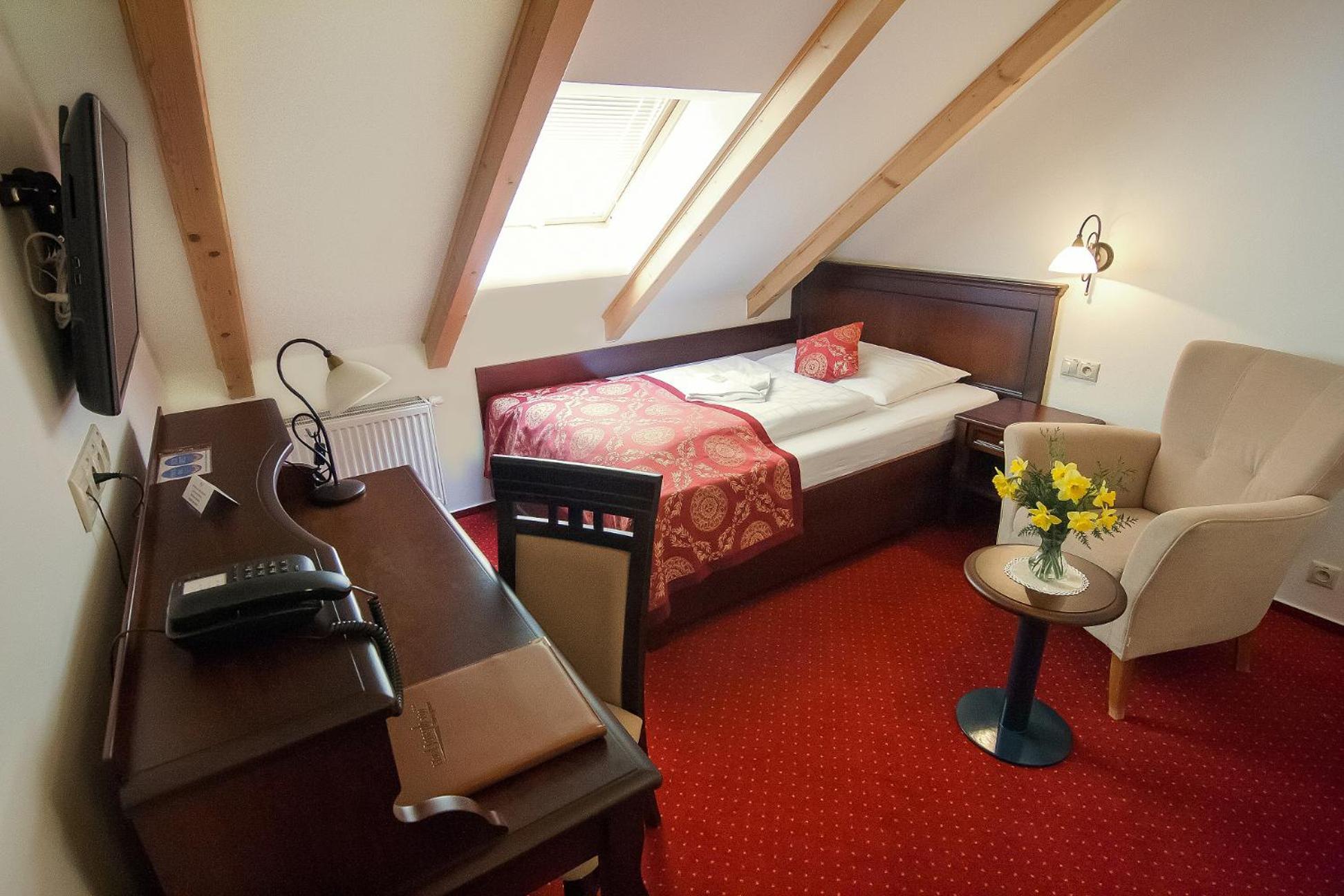 Hotel Joseph 1699 Třebíč エクステリア 写真